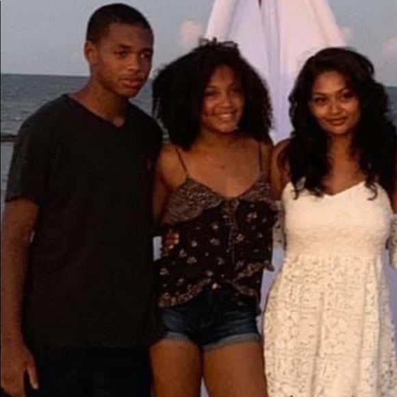 Meet your Posher, Sheron - Picture 4 of 5